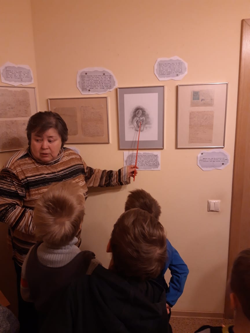 Экскурсия детей группы "Чебурашка" в музей истории города  Гатчины